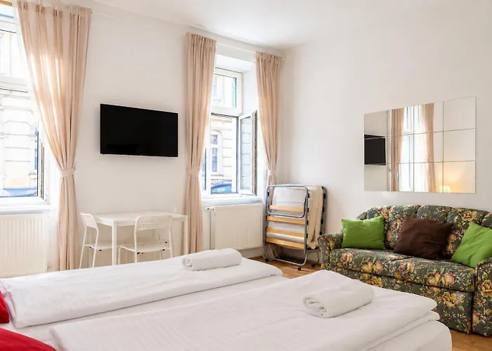 Affordable 3br Steps From Belvedere Palace Apartman Bécs