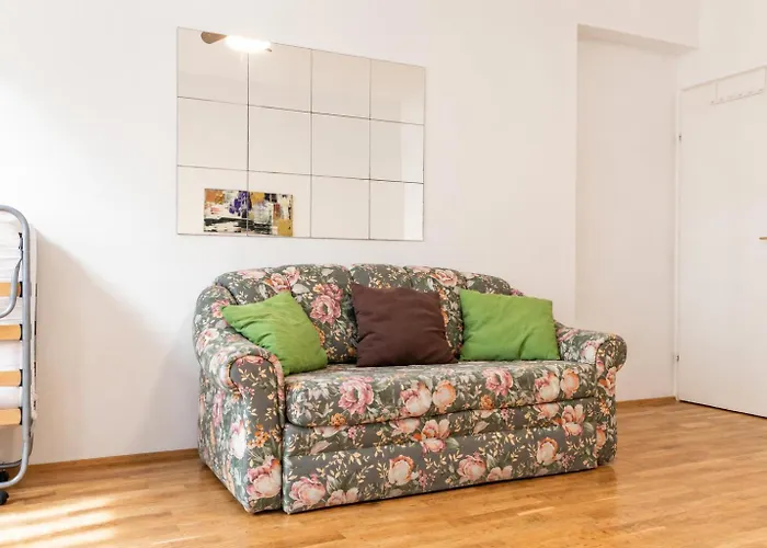 Apartman Affordable 3br Steps From Belvedere Palace Bécs