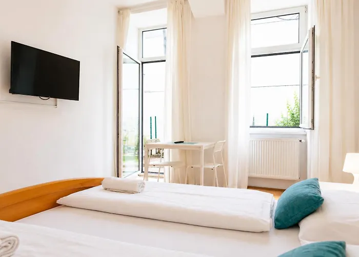 Apartman Affordable 3br Steps From Belvedere Palace