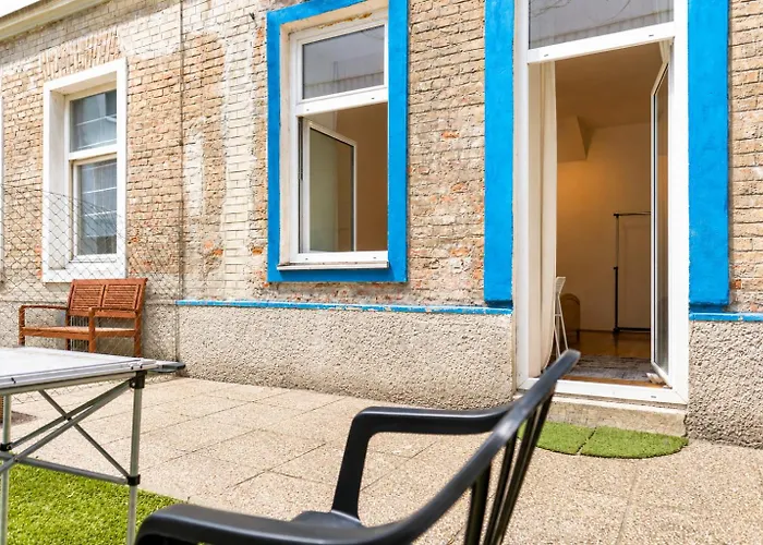 Affordable 3br Steps From Belvedere Palace Bécs